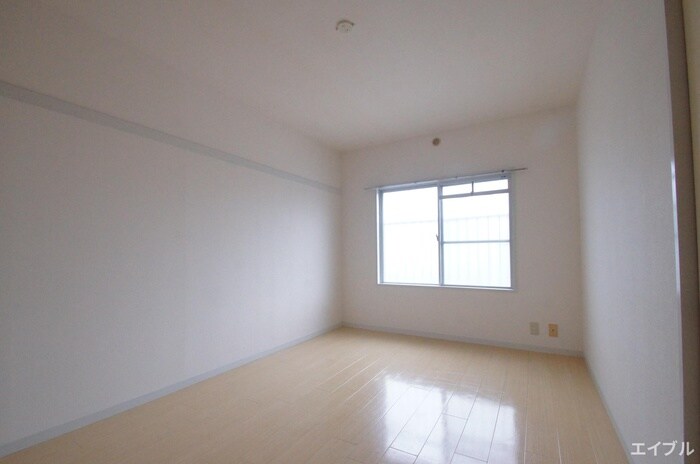 物件内観写真11　(居室)