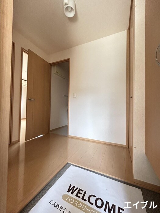 物件内観写真22　(玄関)