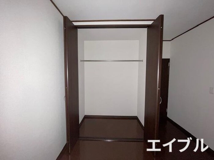 物件内観写真13　(収納)