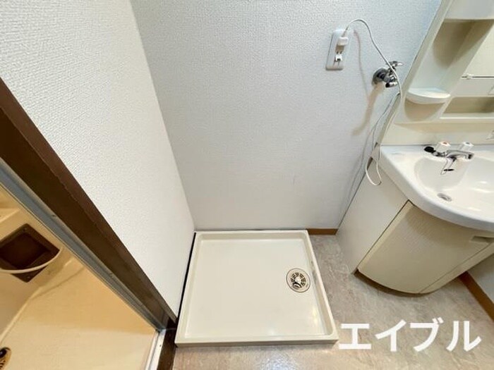 物件内観写真19　(洗濯機置場)