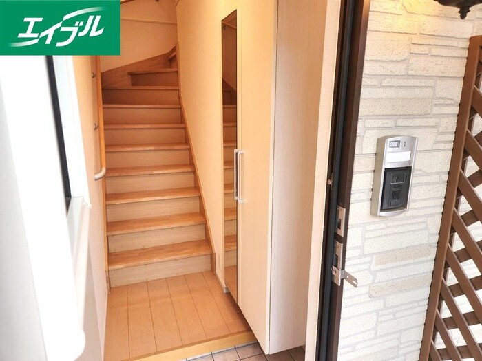 物件内観写真14　(靴箱)