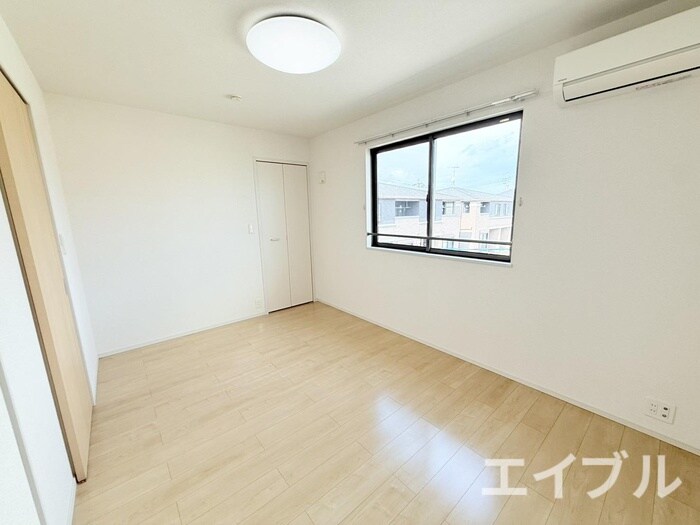 物件内観写真13　(居室)