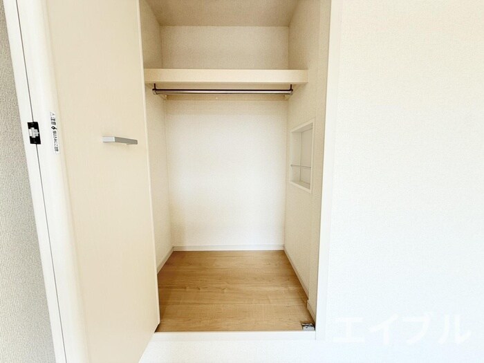 物件内観写真16　(収納)