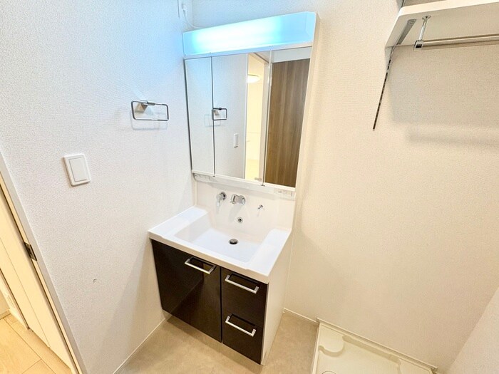 物件内観写真13　(洗面)