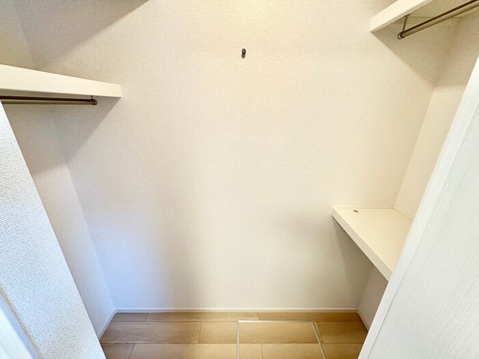 物件内観写真14　(収納)