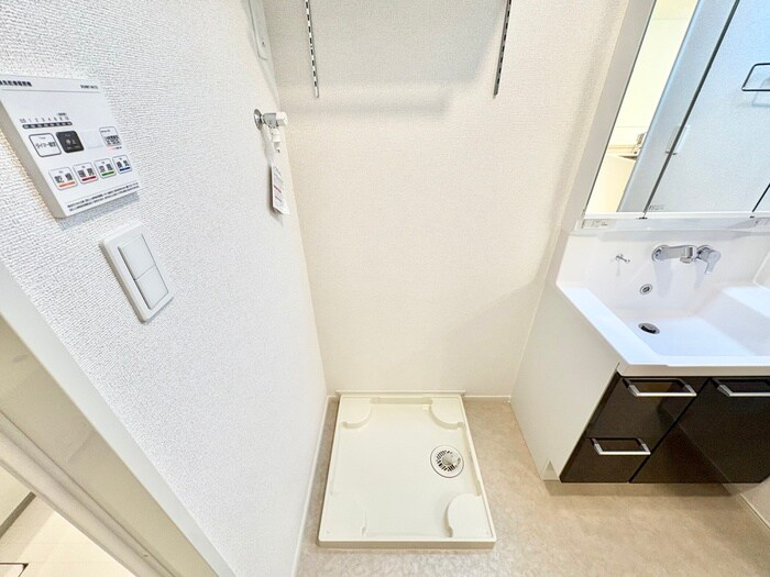 物件内観写真19　(洗濯機置場)