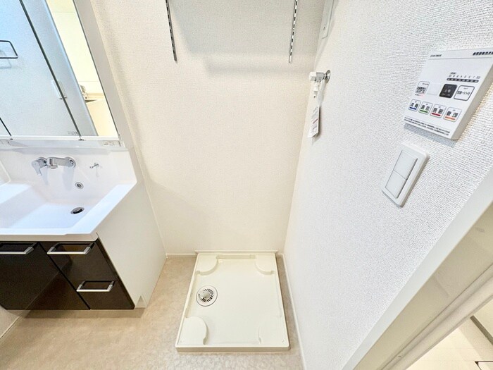 物件内観写真19　(洗濯機置場)