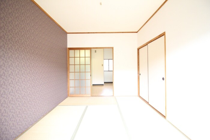 物件内観写真8　(居室)