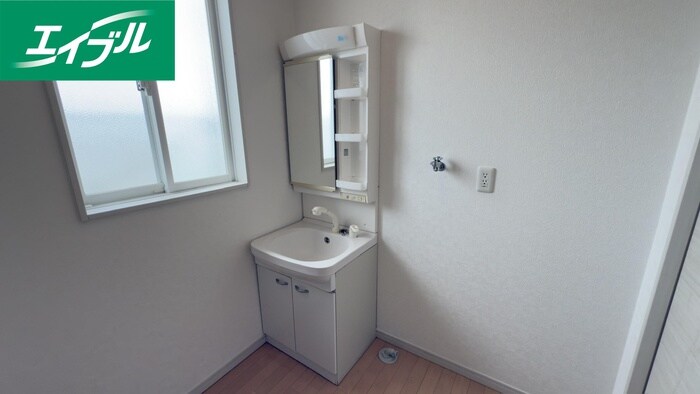 物件内観写真12　(洗面)