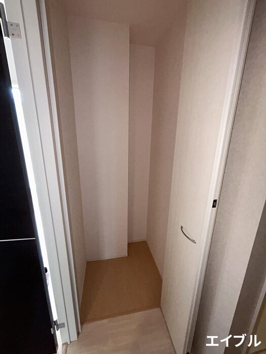 物件内観写真13　(収納)
