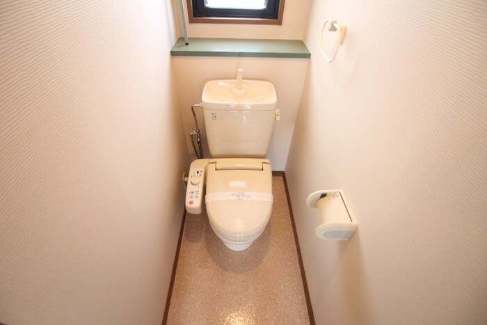 物件内観写真14　(トイレ)