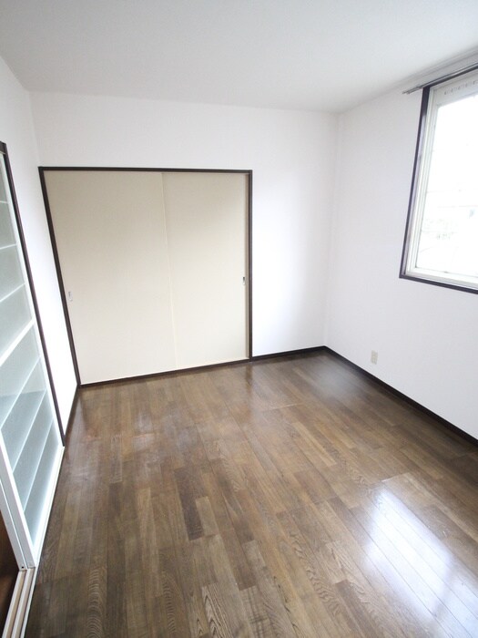 物件内観写真12　(居室)