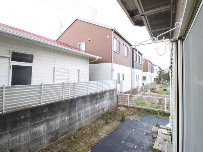 物件内観写真16　(室内からの展望)