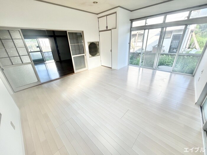 物件内観写真4　(居室)