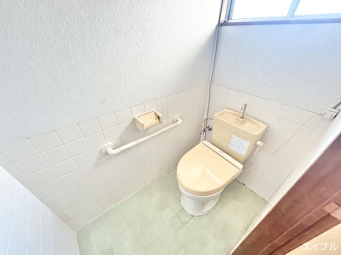 物件内観写真18　(トイレ)