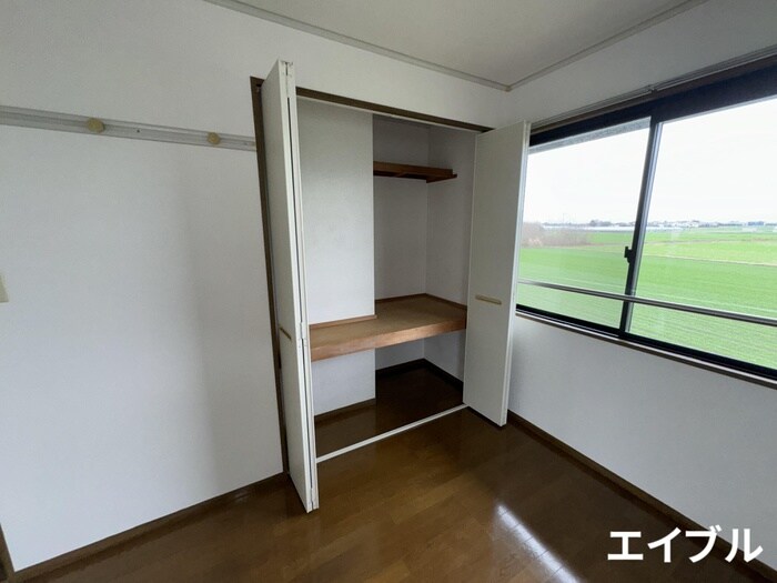 物件内観写真10　(収納)