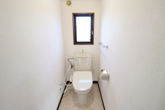 物件内観写真9　(トイレ)