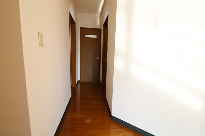 物件内観写真19　(廊下)