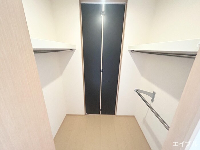 物件内観写真13　(収納)