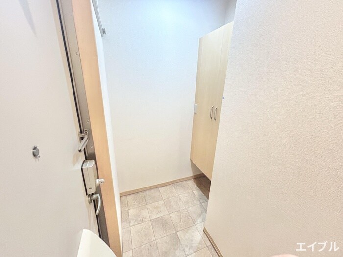 物件内観写真14　(玄関)