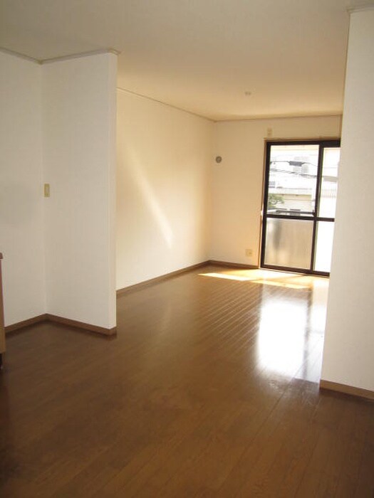 物件内観写真4　(居室)