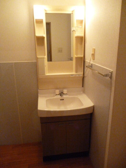 物件内観写真6　(洗面)