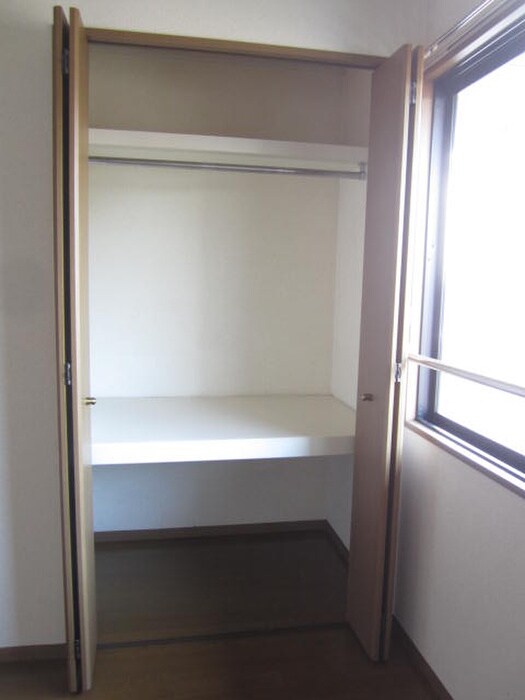 物件内観写真8　(収納)