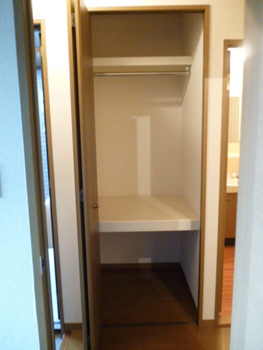 物件内観写真13　(収納)