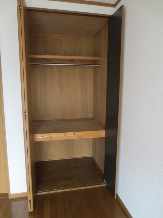 物件内観写真11　(収納)