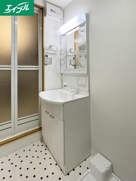 物件内観写真12　(洗面)