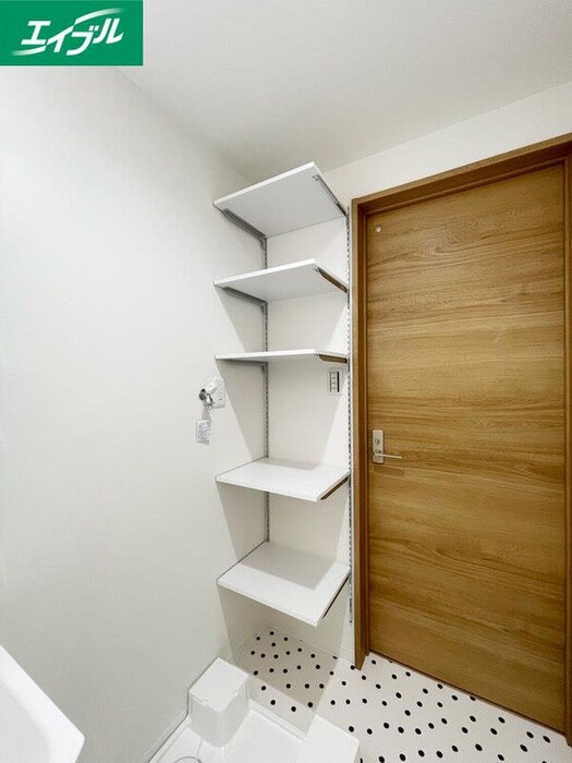 物件内観写真16　(収納)