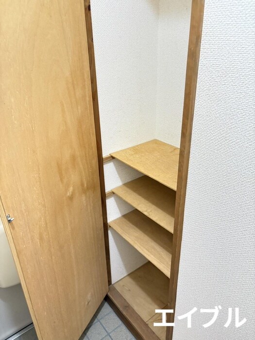 物件内観写真15　(靴箱)
