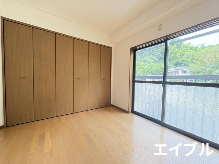 物件内観写真19　(居室)