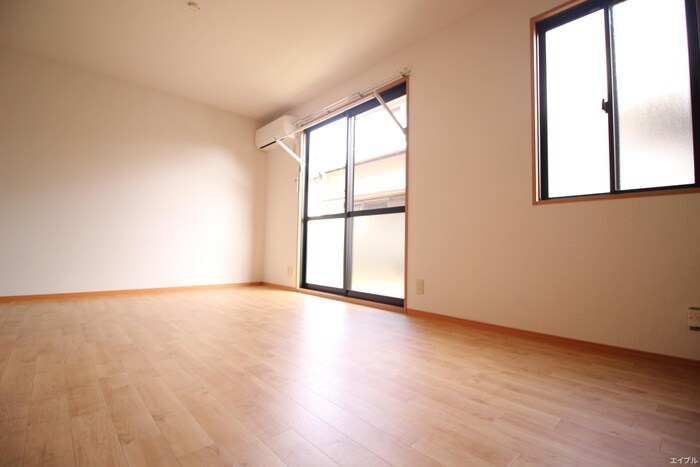 物件内観写真9　(居室)