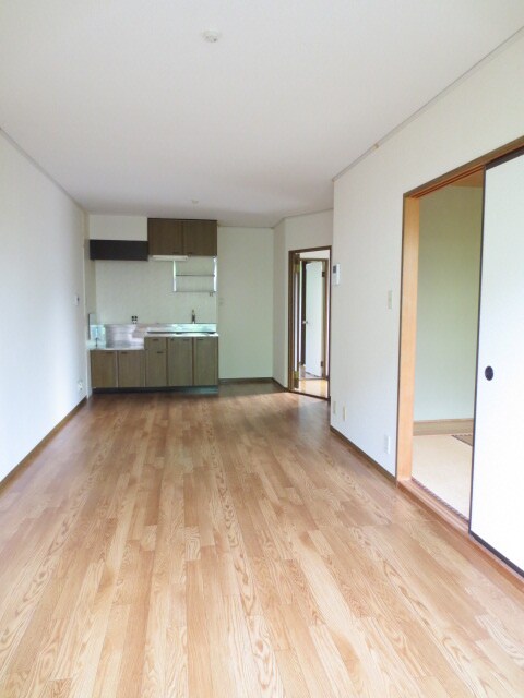 物件内観写真5　(居室)