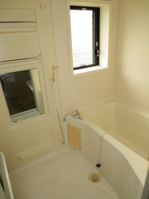 物件内観写真8　(バス／シャワールーム等)