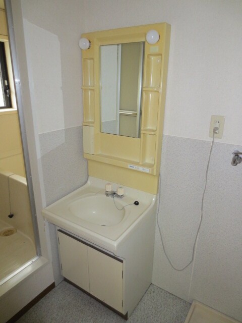 物件内観写真9　(洗面)