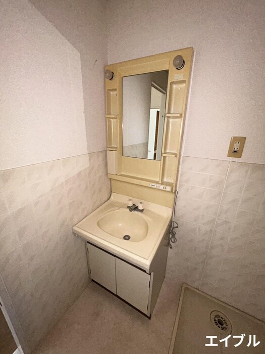 物件内観写真9　(洗面)