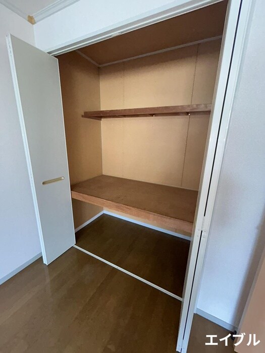 物件内観写真13　(収納)