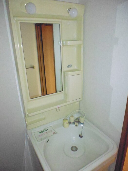 物件内観写真8　(洗面)