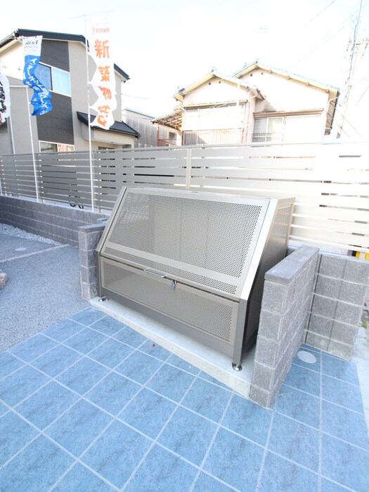 物件外観写真4　(建物設備)