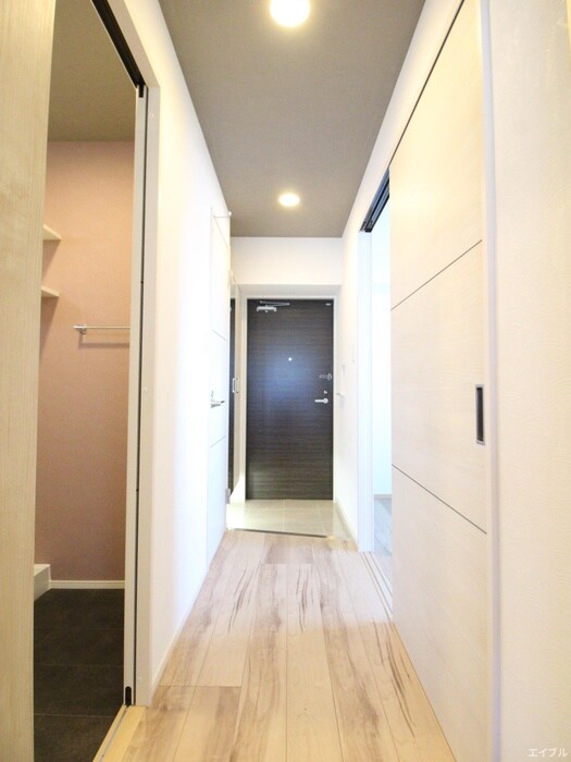 物件内観写真20　(廊下)