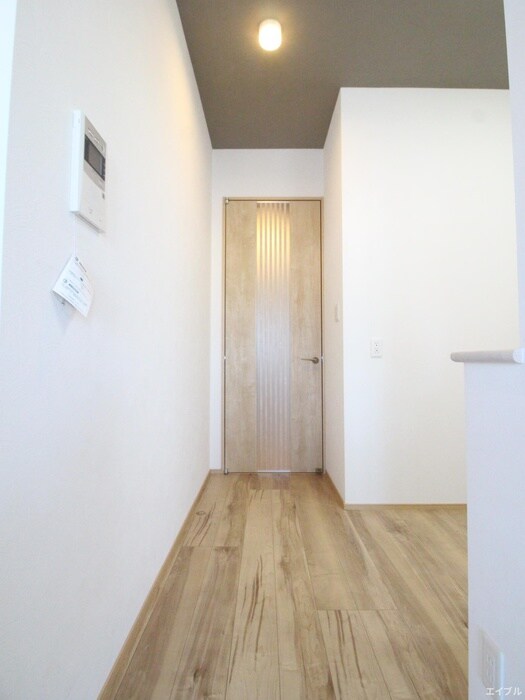 物件内観写真21　(廊下)
