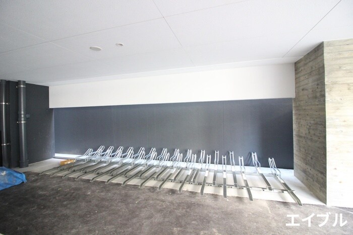物件外観写真6　(駐輪場)