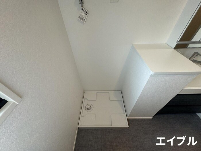 物件内観写真15　(洗濯機置場)