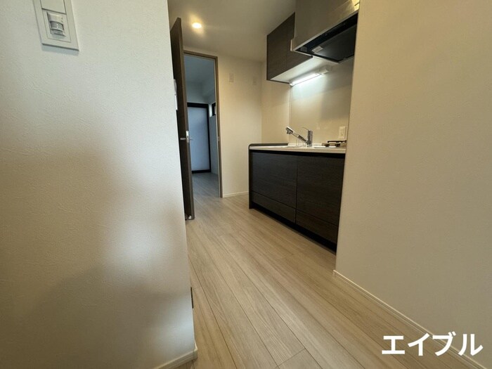 物件内観写真16　(廊下)