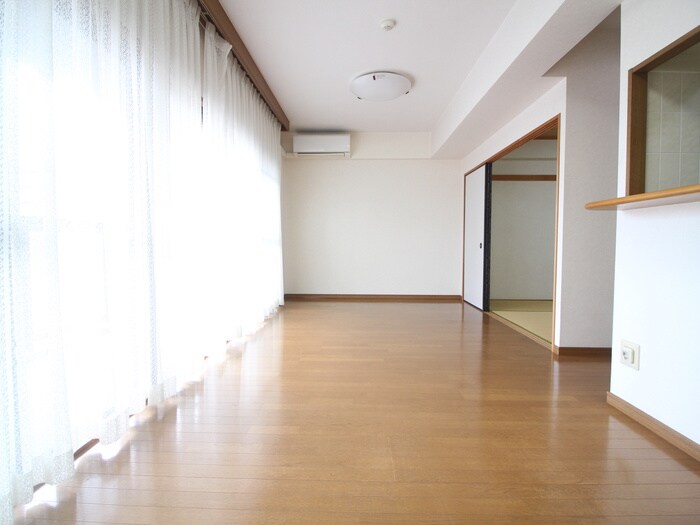 物件内観写真8　(居室)