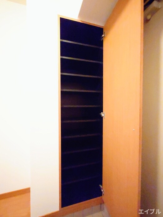 物件内観写真15　(靴箱)