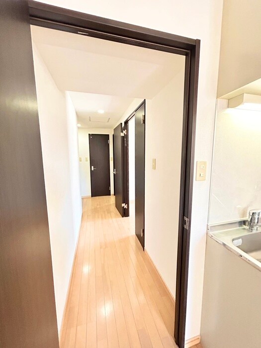物件内観写真17　(廊下)