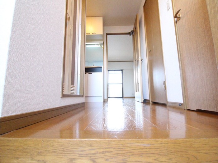 物件内観写真18　(廊下)